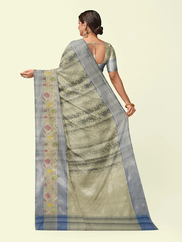 Grey_Matka_Silk/Silk_Blend_Banarasi_Sarees_For_Women