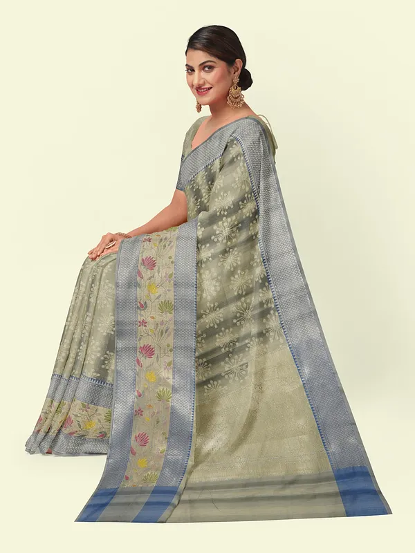 Grey_Matka_Silk/Silk_Blend_Banarasi_Sarees_For_Women
