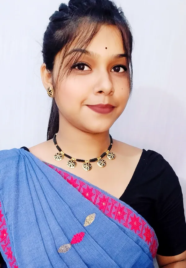 Assamese_Traditional_Black_Colour_Japi_Golpata_Jewellery_Set_For_Women