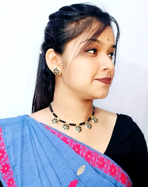 Assamese_Traditional_Black_Colour_Japi_Golpata_Jewellery_Set_For_Women