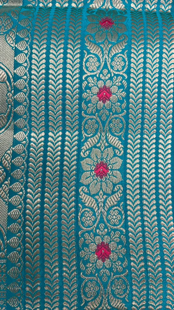 Humairah_Pure_Handwoven_Sea_green_Chiniya_Silk_Zari_Jaal_Zig-Zag_with_Minakari_Zari_Border_Banarasi_Saree_with_Sea_green_Blouse_piece