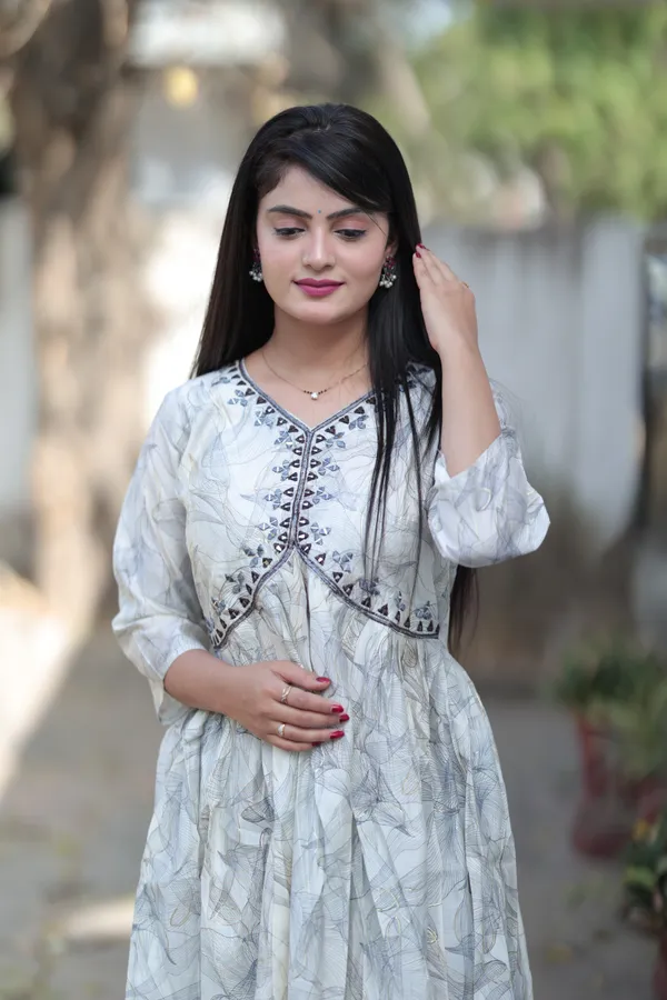 White_and_Grey_Regular_Cotton_3/4_Sleeve_Stitched__Kurta_Set_For_Women