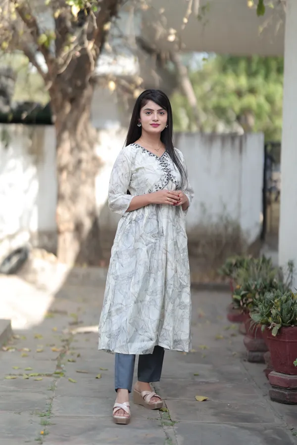 White_and_Grey_Regular_Cotton_3/4_Sleeve_Stitched__Kurta_Set_For_Women