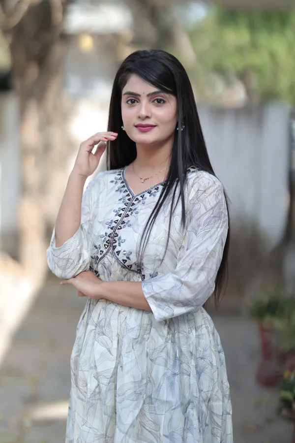 White_and_Grey_Regular_Cotton_3/4_Sleeve_Stitched__Kurta_Set_For_Women