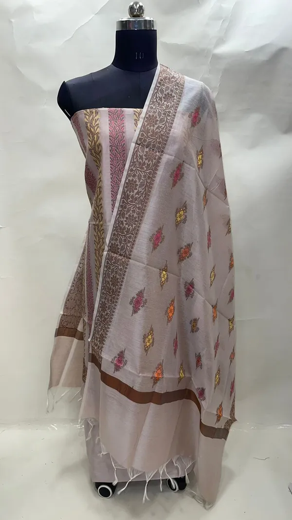 Humairah_Present_Mauve_Copper_Resham_Zari_Jaal_Stripe_3pcs_Suit_Set_accompanied_with_Plain_Bottom_and_Mauve_Booti_Dupatta