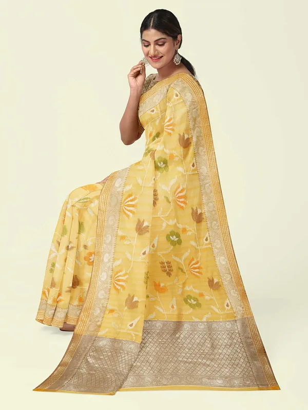 Yellow_Mulberry_Silk/Silk_Blend_Banarasi_Sarees_For_Women