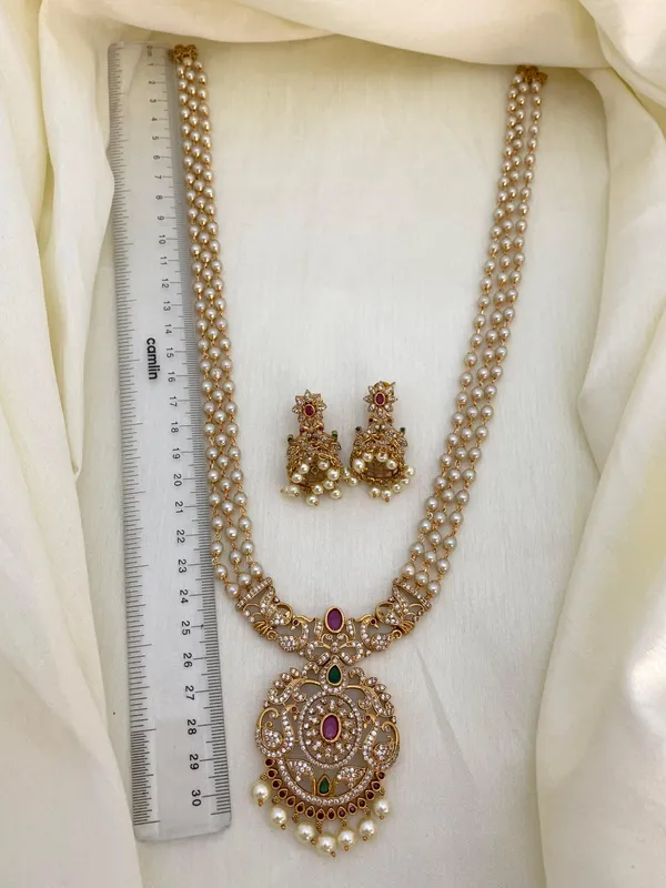 Ethnic_South_Indian_Style_Long_Pearl_Haram_For_Women.