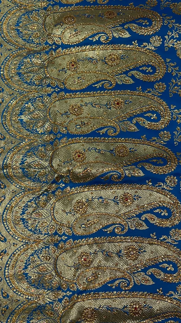 Humairah_Presents_Turqouise_Blue_Stone_Work_Golden_Zari_Booti_Jaal_with_Paisely_Boota_Pallu_Zari_Border_Banarasi_Saree