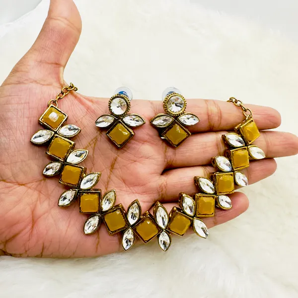 Yellow_Alloy_Copper_Red_Jewellery_Set_For_Women