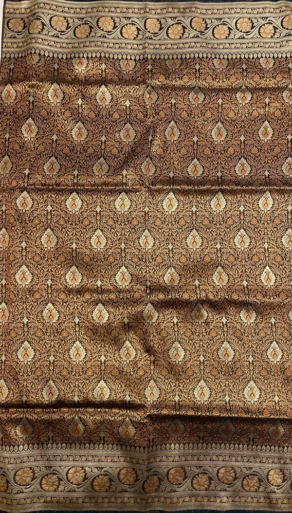 Humairah_Presents_Dark_Green_Katan_Silk_Tanchoi_Floral_Zari_Mina_Booti_Jaal_with_Banarasi_Floral_Minakari_Zari_Border_and_Big_Boota_Pallu_with_Dark_Green_Blouse