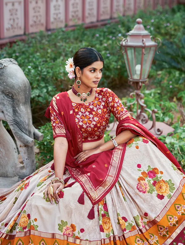Red_Premium_&_Elegant_Dola_Silk_Lehenga_Choli_For_Women