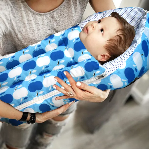VParents_Superb_1_Baby_Sleeping_Bag_Cum_Carrying_Bag_Cotton,_0-6_Months_(Blue)