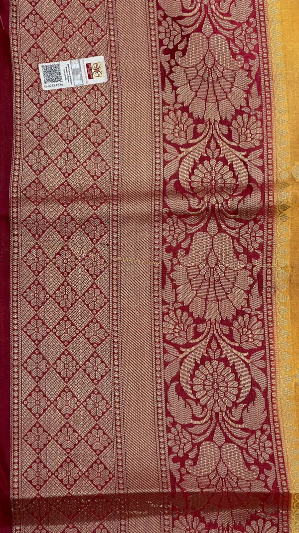 Humairah_Pure_Handloom_Gold_Dupion_Silk_Golden_Zari_Silver_Mina_Boota_Skirt_Maroon_Border_with_Floral_Kadiyal_Pallu_and_Maroon_Blouse