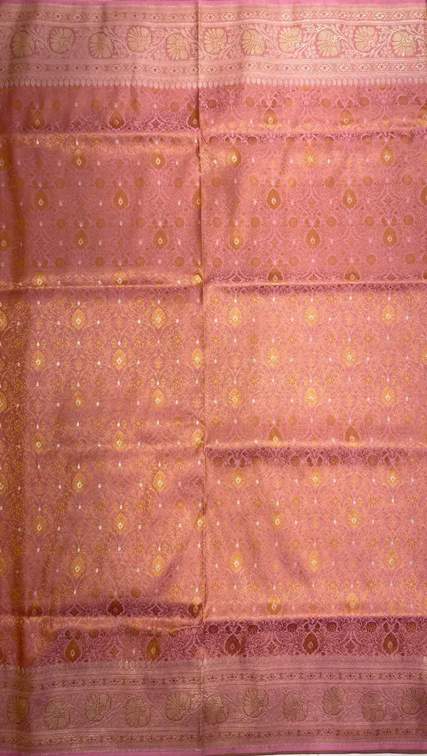 Humairah_Presents_Mauve_Katan_Silk_Tanchoi_Floral_Zari_Mina_Jaal_with_Banarasi_Floral_Minakari_Zari_Border_and_Big_Boota_Pallu_with_Mauve_Blouse