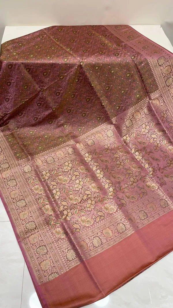 Humairah_Presents_Mauve_Katan_Silk_Tanchoi_Floral_Zari_Mina_Jaal_with_Banarasi_Floral_Minakari_Zari_Border_and_Big_Boota_Pallu_with_Mauve_Blouse
