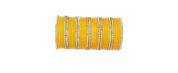 https://d1311wbk6unapo.cloudfront.net/NushopCatalogue/tr:f-webp,w-600,fo-auto/undefined_1691671063426_r6hh8aoaqnlt0uu.jpg__Rupa Bangles