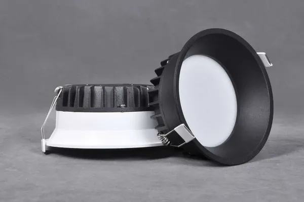 Deep-Down_Recessed_LED_Light_12_Watt_Aluminium__BLACK_Body
