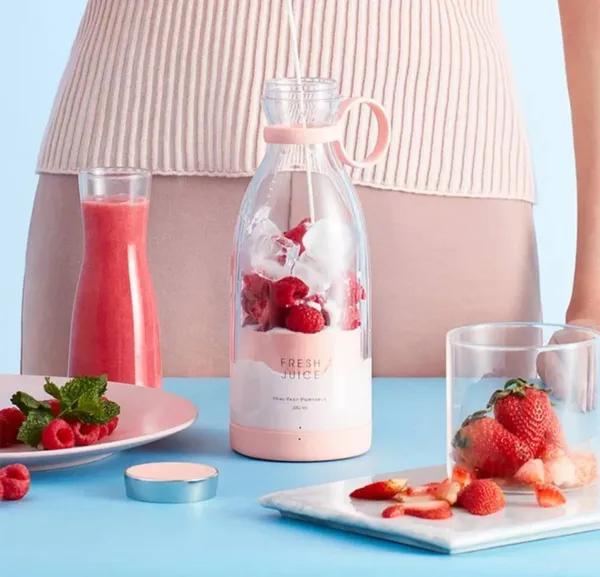 Portable_Smoothie_Blender_with_6_blades