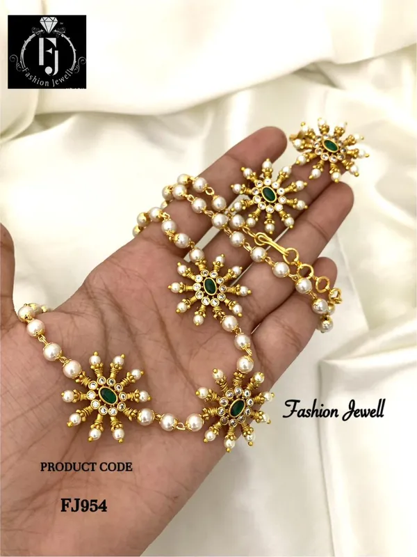 Elina_Statement_Kempu_Necklace_Set