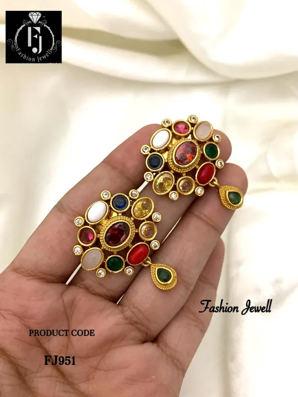 Jiya_Navratna_Design_Chain_Necklace_Set