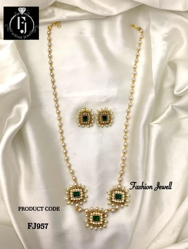 Tannu_Statement_Ad_With_Pearl_Necklace_Set