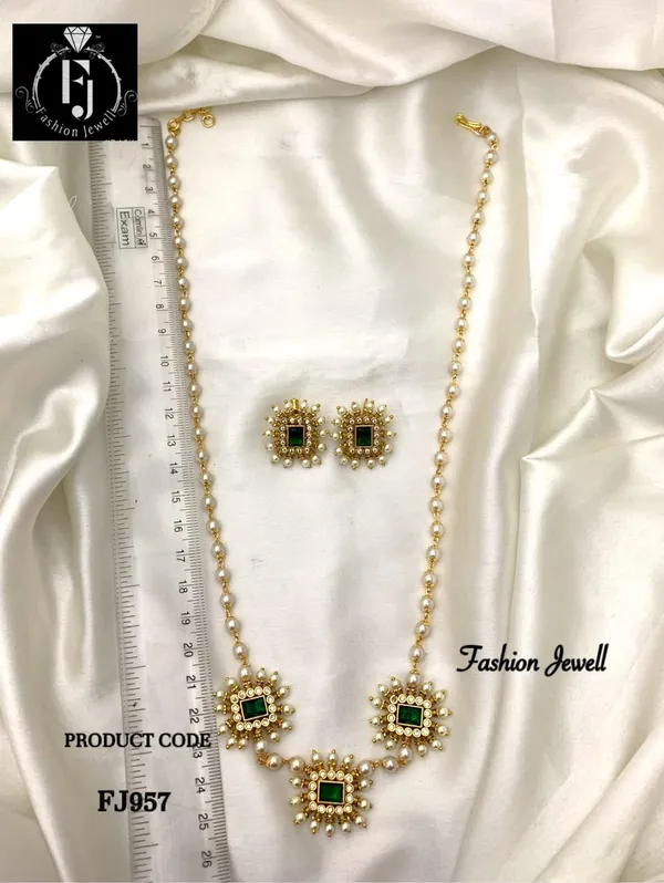 Tannu_Statement_Ad_With_Pearl_Necklace_Set