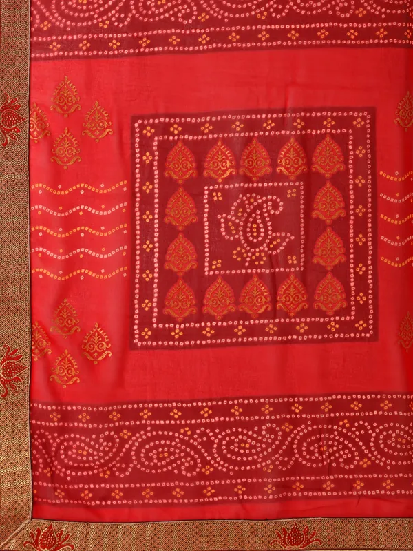 Red_colour_georgette_traditional_bandhej_printed_saree_with_diamond_embellished_border