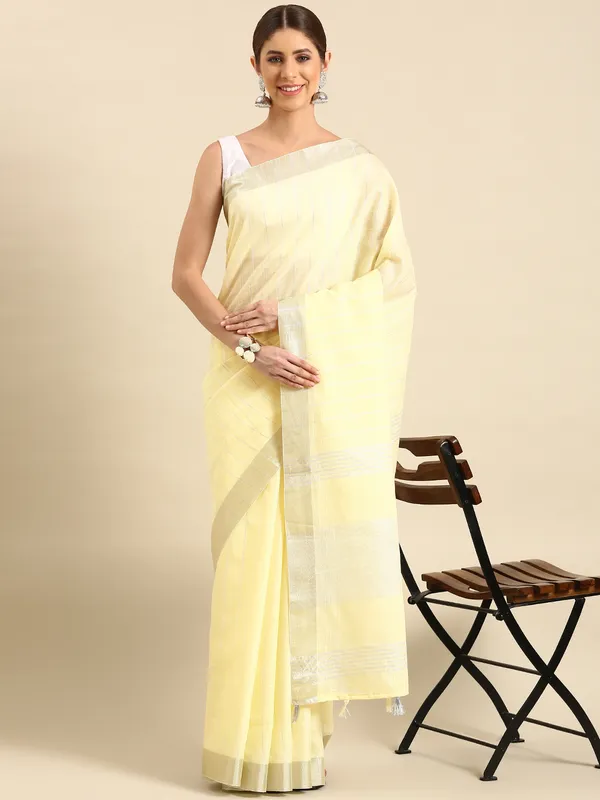 Pure_linen_saree_with_lurex_silver_zari_weaving