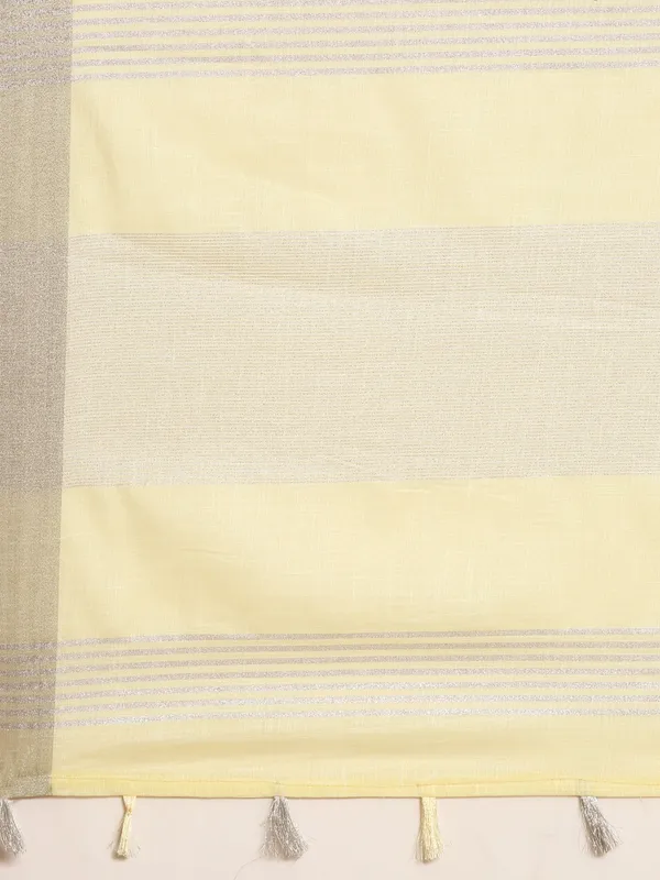 Pure_linen_saree_with_lurex_silver_zari_weaving