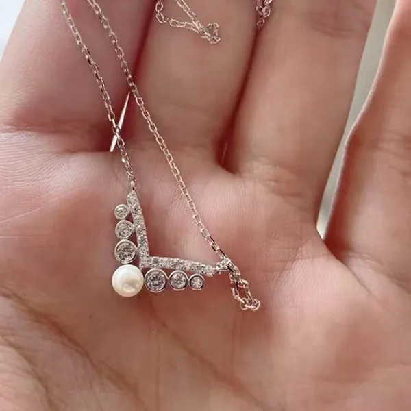 unique_Rose_Gold_Plated_Pendant_Chain_For_Womens