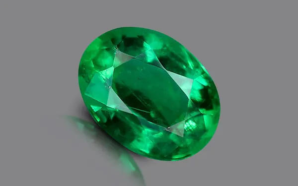 6.25-_Ratti_Green_Emerald_(Panna)_Natural_Loose_Gemstone