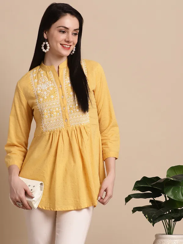 Yellow_Cotton_Embroidered_Flare_Style_Short_Kurti