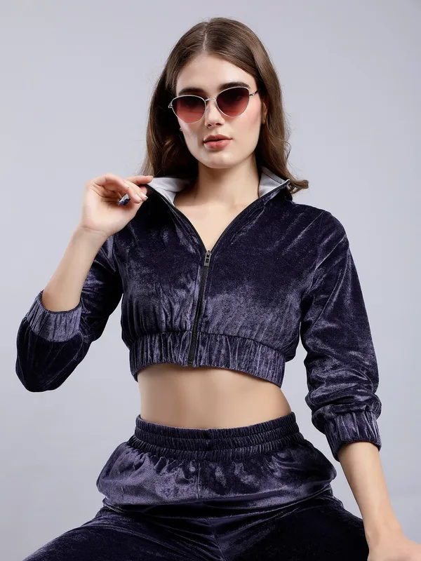 Women_Velvet_Grey_Shirt_Collared_Crop_Jacket_With_Trousers_Co-ords_Set