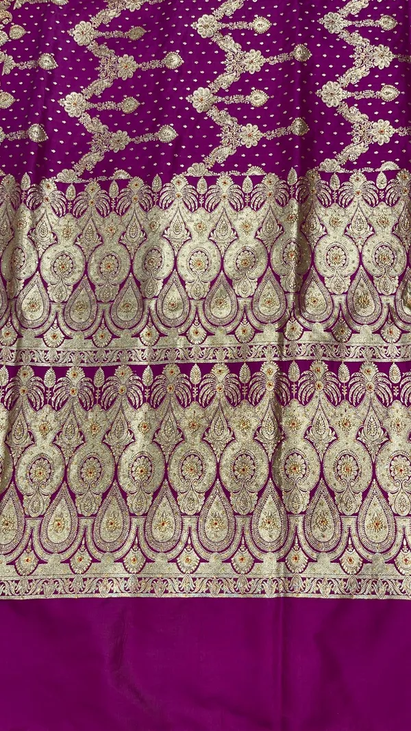 Humairah_Presents_Purple_Stone_Work_Golden_Zari_Zig-Zag_Stripe_Booti_Jaal_with_Floral_Heavy_Pallu_Zari_Border_with_Purple_Blouse_Banarasi_Saree_JA45_HW