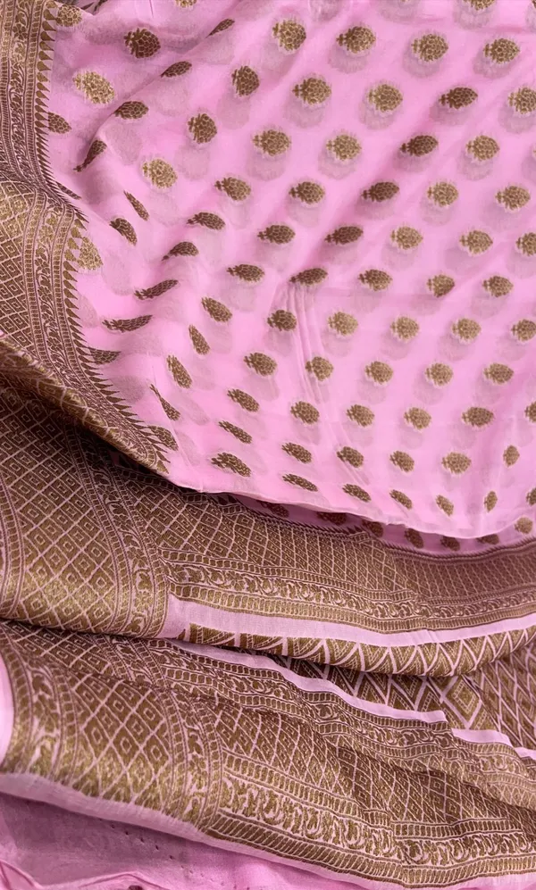 Humairah_Presents_Pure_Handloom_Baby_Pink_Chiffon_Copper_Zari_Booti_and_Banarasi_Copper_Zari_Border_and_Pallu_with_Pink_Blouse