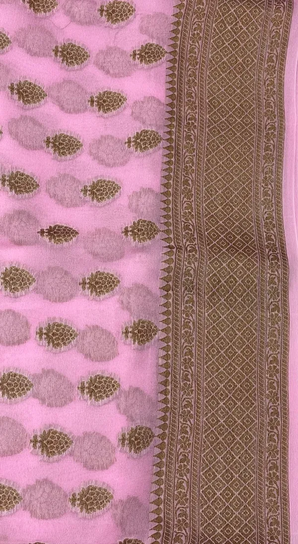 Humairah_Presents_Pure_Handloom_Baby_Pink_Chiffon_Copper_Zari_Booti_and_Banarasi_Copper_Zari_Border_and_Pallu_with_Pink_Blouse