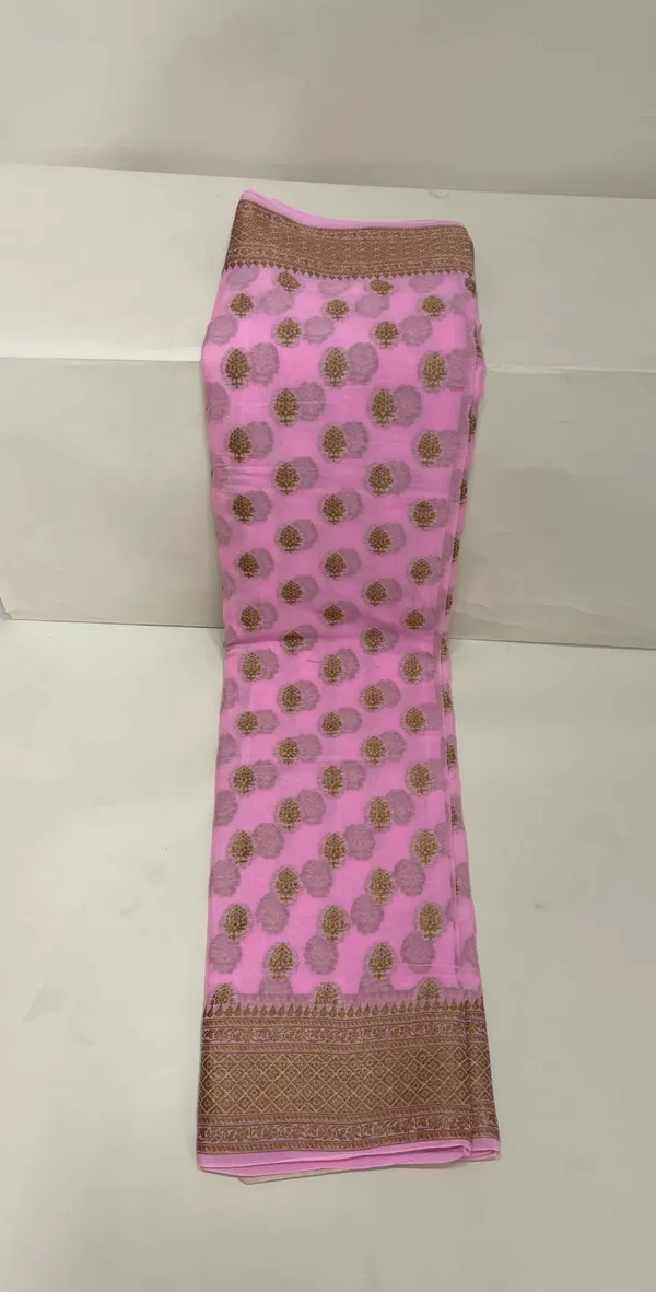 Humairah_Presents_Pure_Handloom_Baby_Pink_Chiffon_Copper_Zari_Booti_and_Banarasi_Copper_Zari_Border_and_Pallu_with_Pink_Blouse