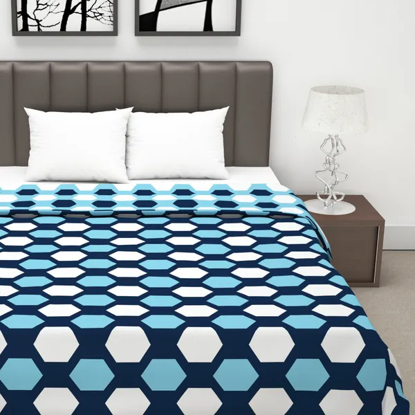Geometric_Double_Dohar_for_AC_Room_(Polyester,_Sky_Blue_and_Navy)