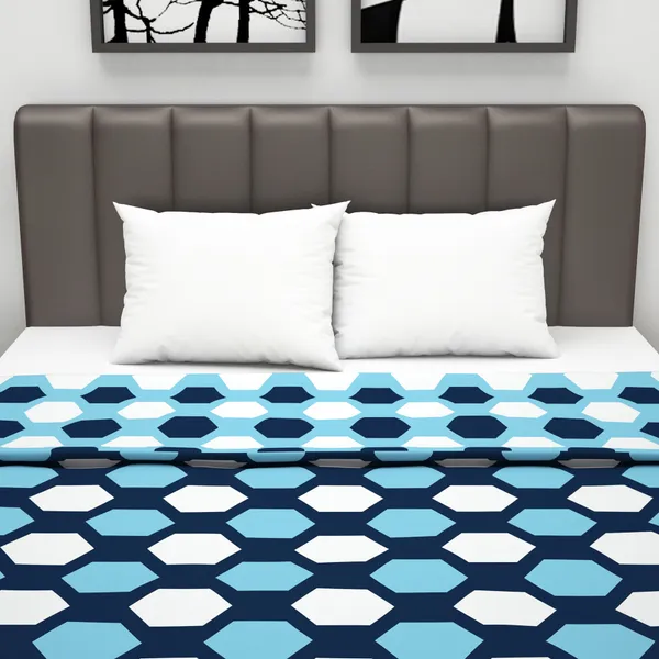Geometric_Double_Dohar_for_AC_Room_(Polyester,_Sky_Blue_and_Navy)