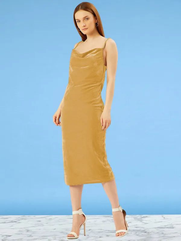 Yellow_Velvet_Bodycon_Dress_For_Women