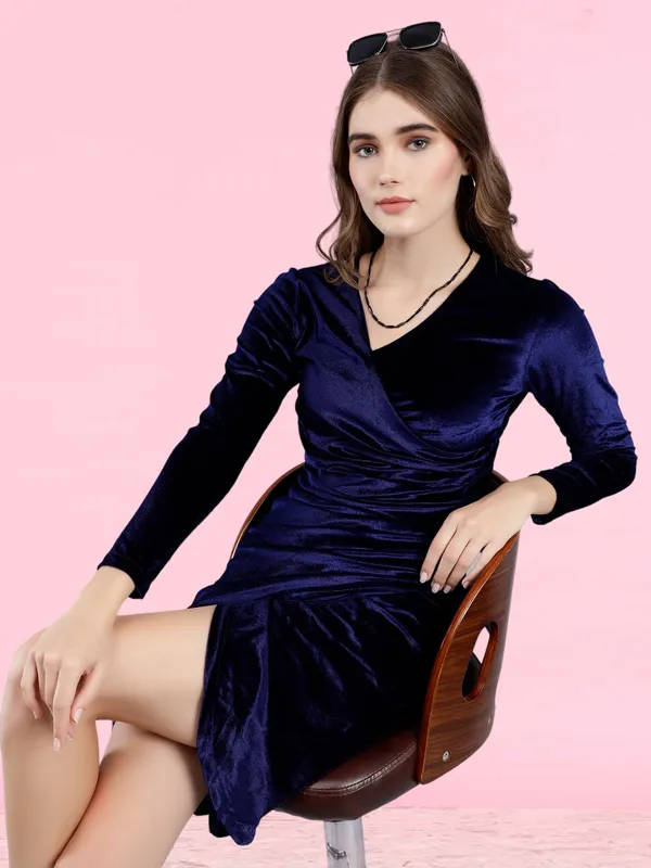Dark_Blue_Velvet_Bodycon_Dress_For_Women