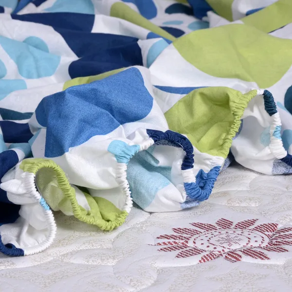 Divine_Casa_Cotton_Blend_Polka_Dot_Bedsheet_for_Double_Bed_with_Elastic_Fitted_Sheet_with_2_Pillow_Cover,_Blue_Grotta