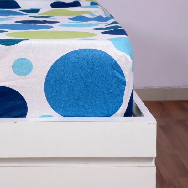 Divine_Casa_Cotton_Blend_Polka_Dot_Bedsheet_for_Double_Bed_with_Elastic_Fitted_Sheet_with_2_Pillow_Cover,_Blue_Grotta