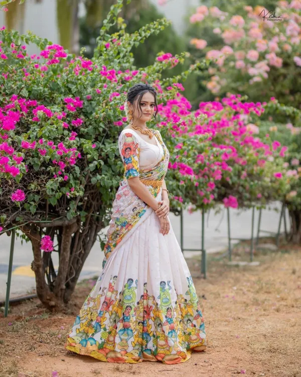 White_Kalamkari_Print_Lehenga_Choli_With_Foil_Print_With_Dupatta_And__Blouse_Piece