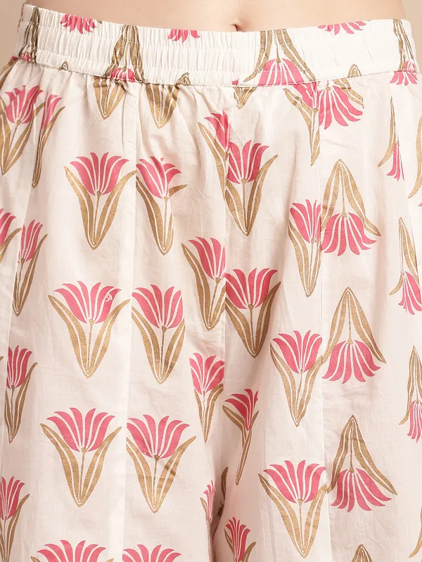 Pink_Cotton_Flair_Printed_Regular_Palazzo