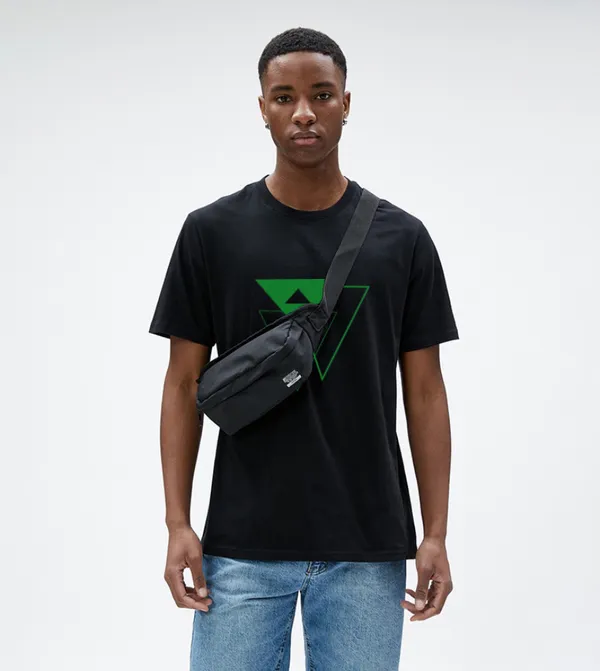 Black_Geometric_Printed_Half_Sleeve_Cotton_T-Shirt_For_Men