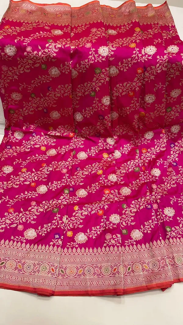 Humairah_Pure_Handloom_Pink_Katan_Silk_Kadhwa_Meenakari_Jangla_Zari_Aada_Jaal_with_Kadhwa_Pallu_Border_and_Pink_Stripe_Blouse