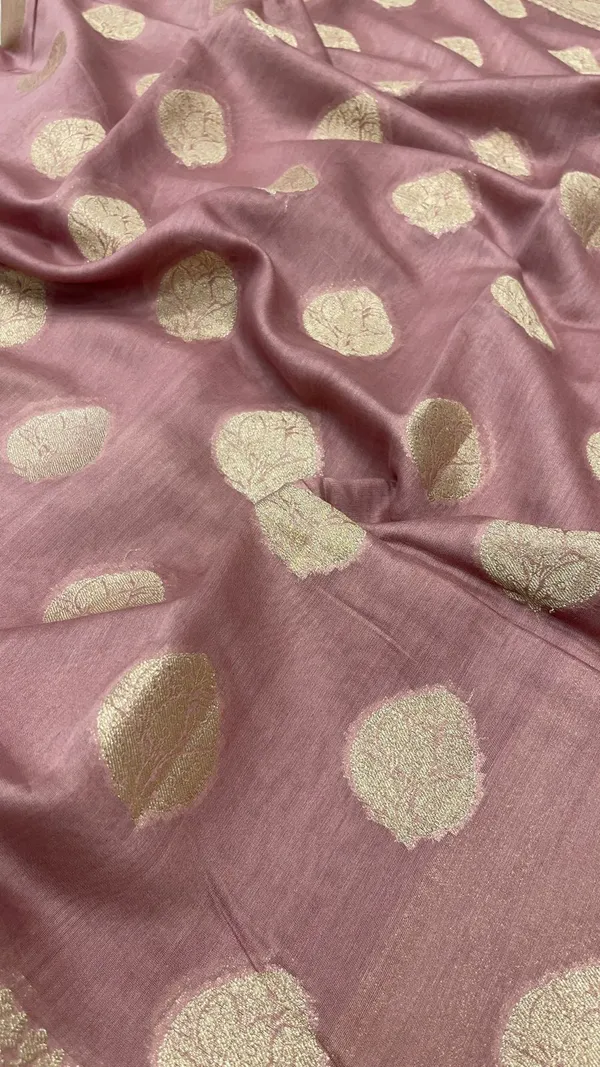 Humairah_Pure_Handloom_Light_Mauve_Cotton_Golden_Zari_Mina_Booti_with_Skirt_Banarasi_Zari_Border_and_Light_Mauve_Blouse