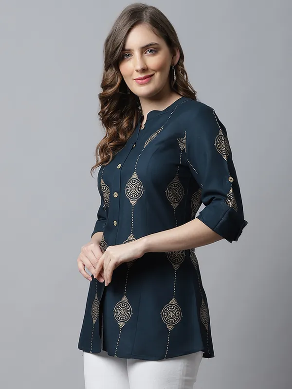 Turquoise_Viscose_Printed_Short_Kurti_Teal_Blue