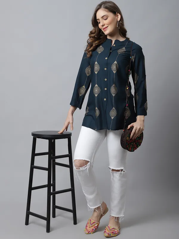 Turquoise_Viscose_Printed_Short_Kurti_Teal_Blue